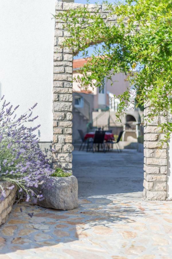 Holiday Home Oliva Vodice Exterior photo