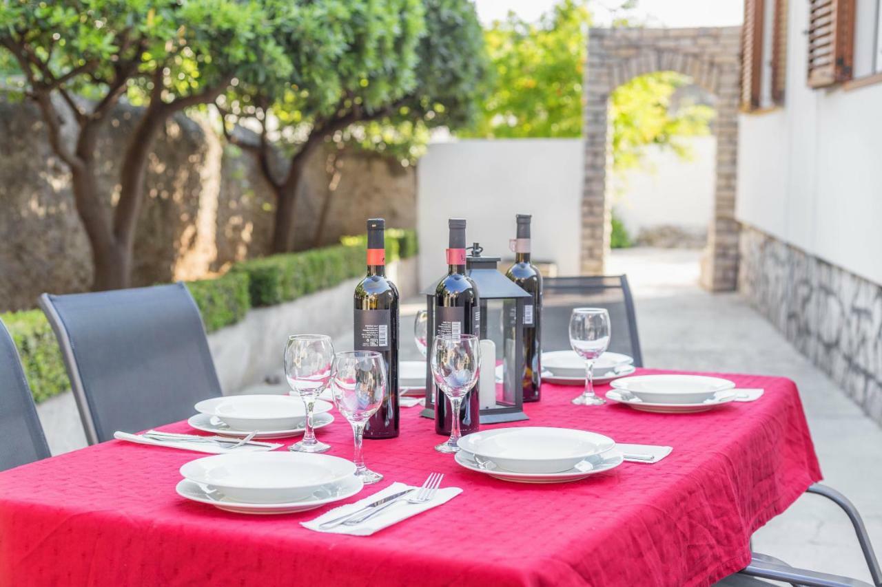 Holiday Home Oliva Vodice Exterior photo